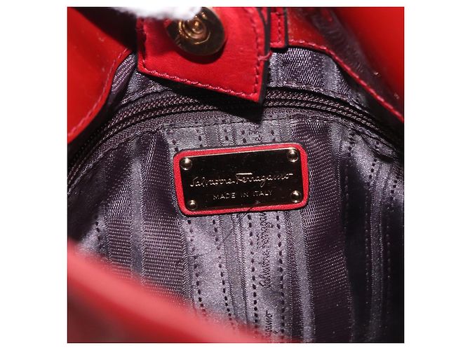 Borsa Tote Vala in pelle rossa e oro Auth LNZ476 di Salvatore Ferragamo Rosso D'oro - vista 15