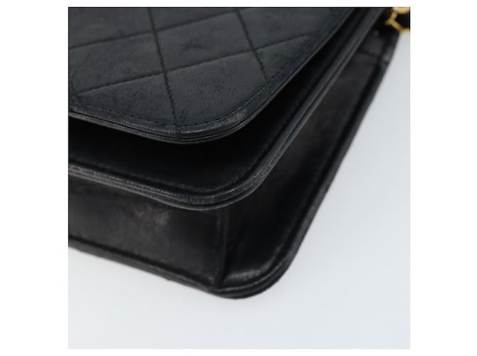 CHANEL Borsa a Spalla Matelassé in Pelle Nera con Catena Dorata CC Auth gh1758 Nero D'oro - vista 10