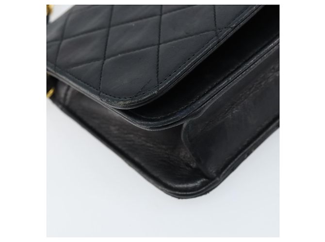 CHANEL Borsa a Spalla Matelassé in Pelle Nera con Catena Dorata CC Auth gh1758 Nero D'oro - vista 11