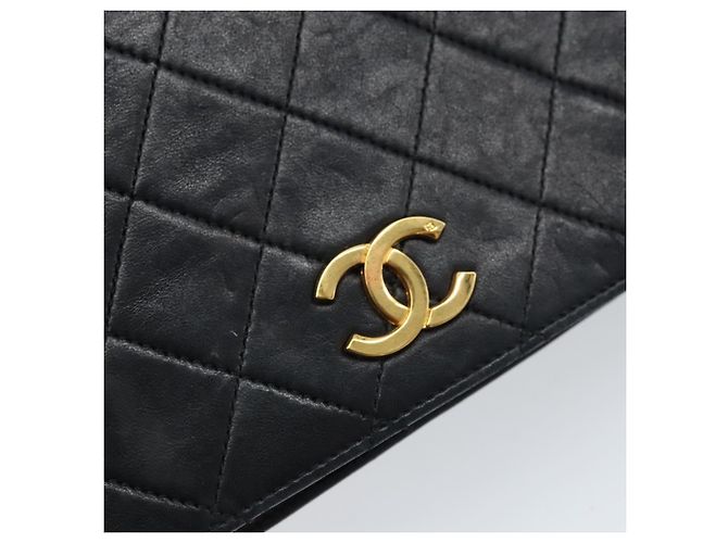 CHANEL Borsa a Spalla Matelassé in Pelle Nera con Catena Dorata CC Auth gh1758 Nero D'oro - vista 14