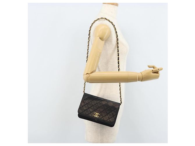 CHANEL Borsa a Spalla Matelassé in Pelle Nera con Catena Dorata CC Auth gh1758 Nero D'oro - vista 24