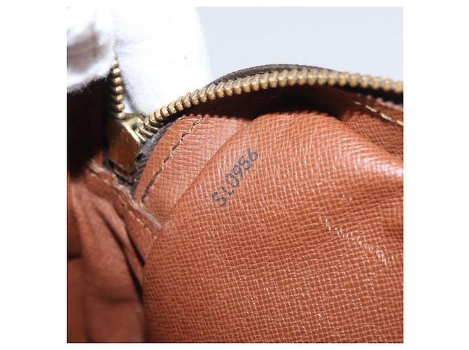 LOUIS VUITTON Clutch Marly Dragonne GM Monogram M51825 LV Auth fm5202 Monogramma - vista 12