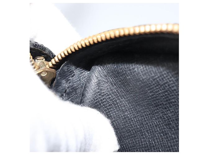 LOUIS VUITTON Borsa a Spalla Epi Jeune Fille MM Nera M52152 LV Auth 173105 Nero - vista 12