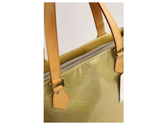 Louis Vuitton Sac à main Reade en cuir doré - vue 4