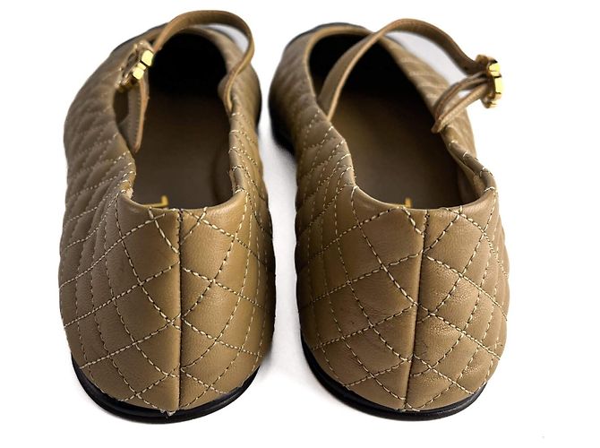 Timeless Chanel Ballerinas aus Kalbsleder mit gestepptem Cap-Toe in Bicolor Mehrfarben - Ansicht 5