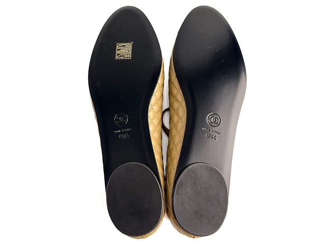 Timeless Chanel Ballerinas aus Kalbsleder mit gestepptem Cap-Toe in Bicolor Mehrfarben - Ansicht 8