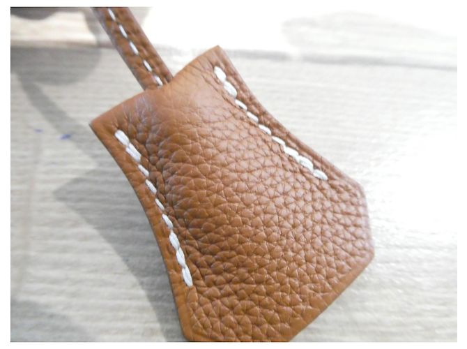 authentic Hermès Togo leather bell and zipper pull gold total length 23cms - view 4
