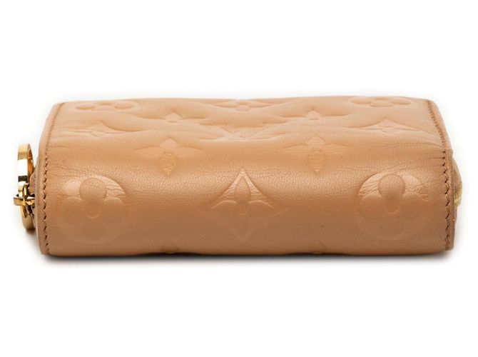 Louis Vuitton Monogram Prägung Portefeuille Lou Bifold Geldbörse Braun Kamel - Ansicht 3