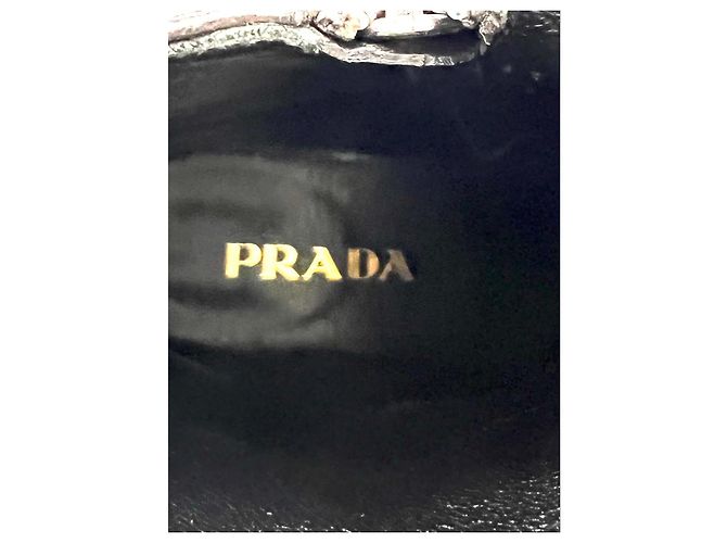 Botas de tornozelo de couro preto e marrom com fivela Prada - vista 4