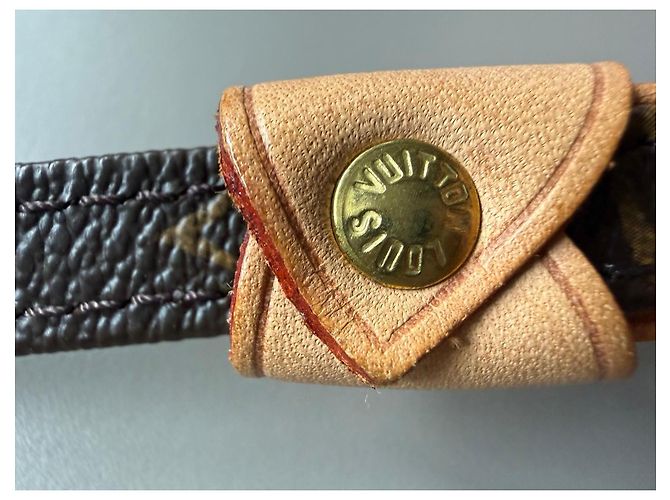 Louis Vuitton Monogram Canvas und Leder Schulterriemen mit Goldbeschlag Braun Monogramm - Ansicht 11