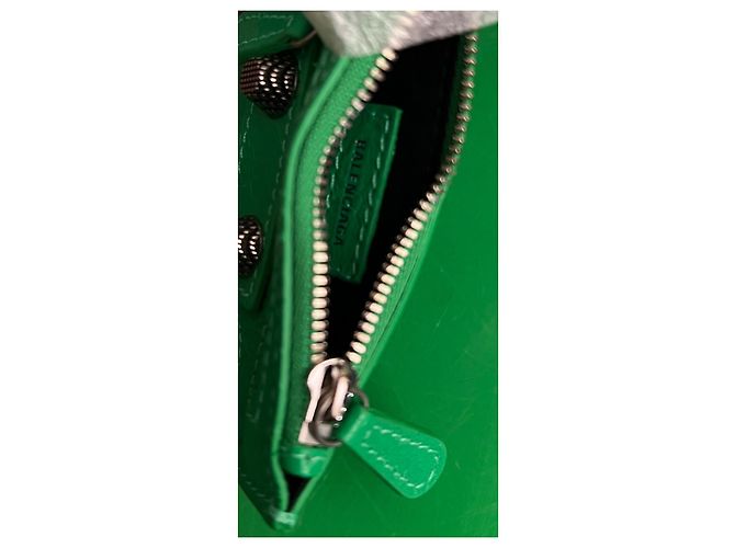 Le Cagole Borsa a spalla Balenciaga Cagole Verde in Pelle di Agnello - vista 10