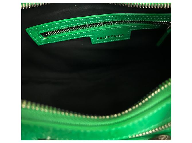 Le Cagole Borsa a spalla Balenciaga Cagole Verde in Pelle di Agnello - vista 11