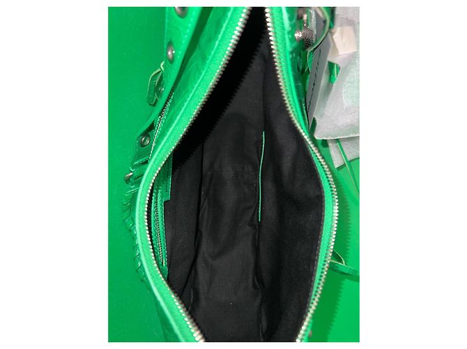 Le Cagole Borsa a spalla Balenciaga Cagole Verde in Pelle di Agnello - vista 14