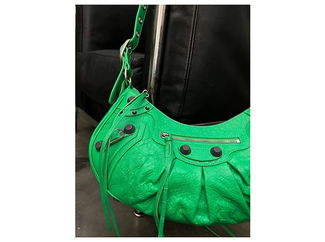 Le Cagole Borsa a spalla Balenciaga Cagole Verde in Pelle di Agnello - vista 4