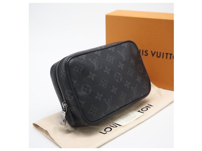 Poche PM True Toilette Eclipse Louis Vuitton Marrom Preto - vista 2