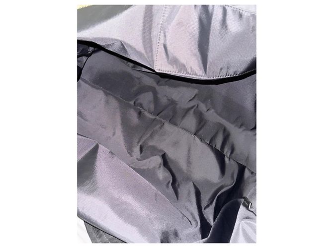 Burberry Borsa tote extra large in econyl Nero - vista 11