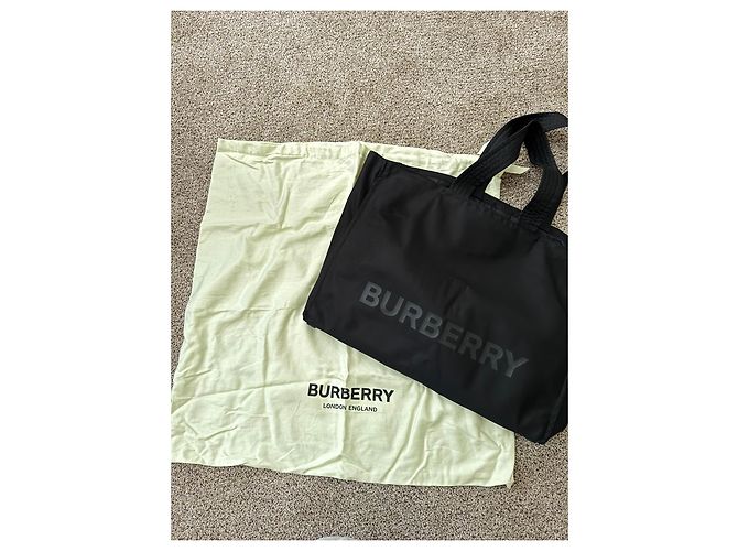 Burberry Borsa tote extra large in econyl Nero - vista 12