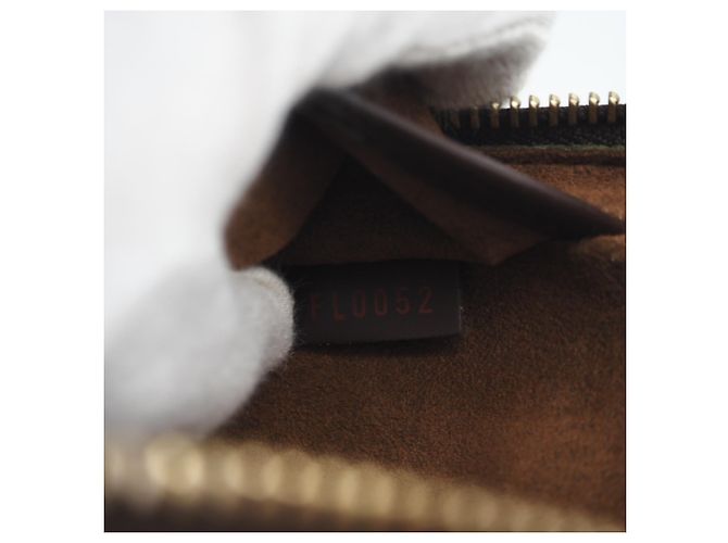 Borsa Clutch St. Louis Monogram Louis Vuitton Marrone Monogramma - vista 16