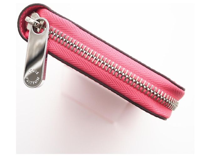 Cartera Zippy Epi de Louis Vuitton en cuero rosa - vista 8
