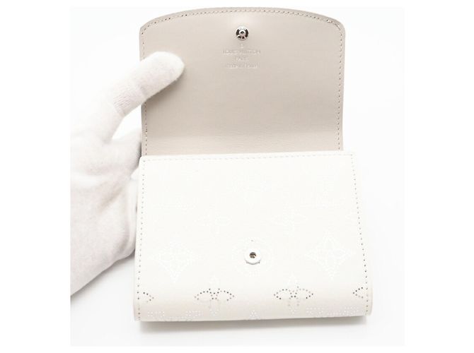 Billetera compacta bifold Mahina Iris de Louis Vuitton Blanco - vista 9