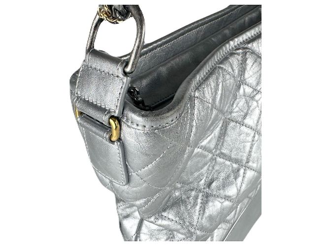 Schultertasche Gabrielle von Chanel Silber - Ansicht 6