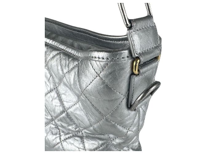 Schultertasche Gabrielle von Chanel Silber - Ansicht 7