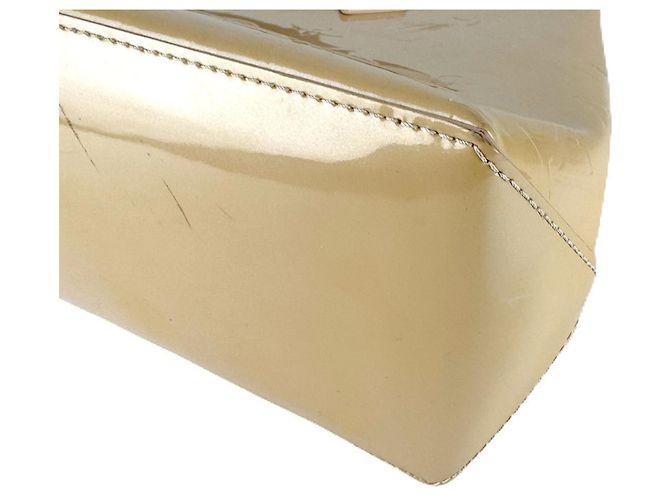 Borsa Louis Vuitton Monogram Vernis Wilshire PM Beige - vista 9