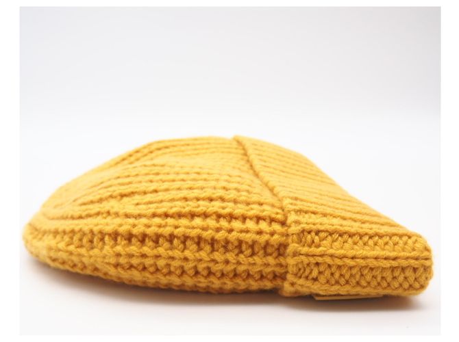 Cappello in cashmere giallo Louis Vuitton - vista 6