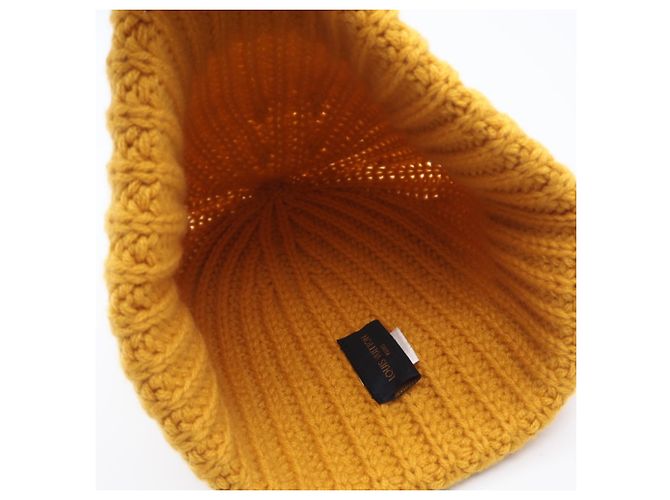 Cappello in cashmere giallo Louis Vuitton - vista 9