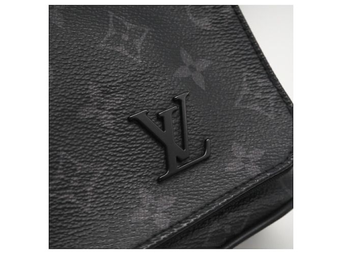 Borsa a Spalla Louis Vuitton Eclipse District PM M45272 Marrone - vista 10