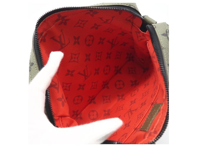 Borsa Messenger Trio Monogramma LOUIS VUITTON Rosso Cachi - vista 12