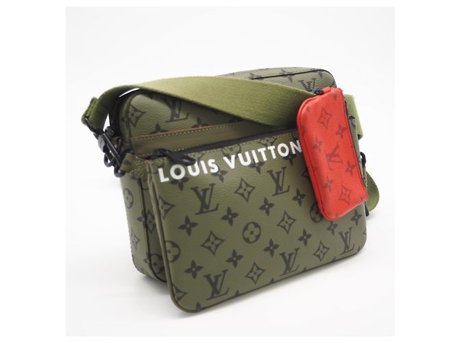 Borsa Messenger Trio Monogramma LOUIS VUITTON Rosso Cachi - vista 2