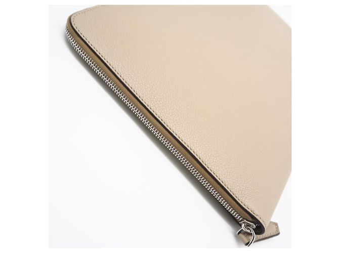 Clutch de couro com logo Fendi Bege - vista 6