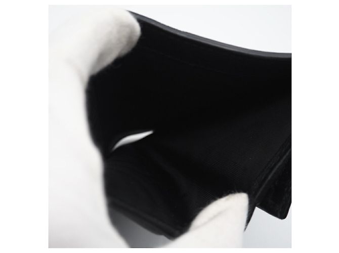 Billetera de cuero con relieve GG de Gucci Negro - vista 9