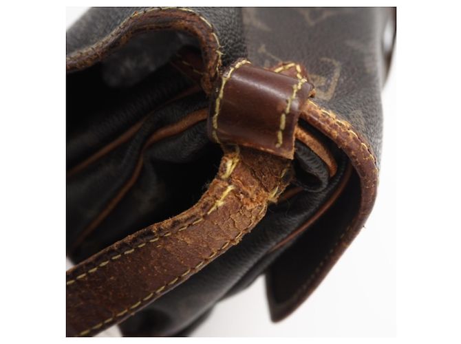 Borsa a Spalla Saumur 30 Monogramma Louis Vuitton Marrone - vista 10
