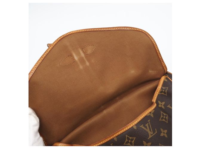 Borsa a Spalla Saumur 30 Monogramma Louis Vuitton Marrone - vista 17