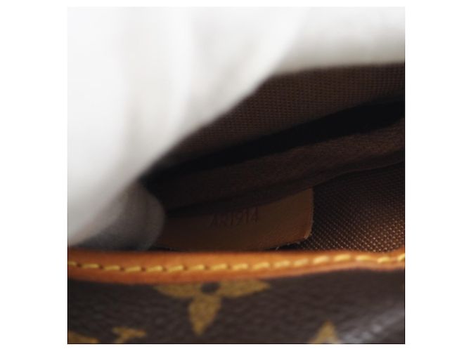 Borsa a Spalla Saumur 30 Monogramma Louis Vuitton Marrone - vista 20