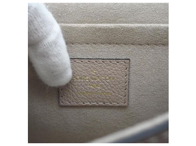 Borsa a Spalla Lockme Tender di Louis Vuitton Blu Beige Grigio Crudo - vista 12