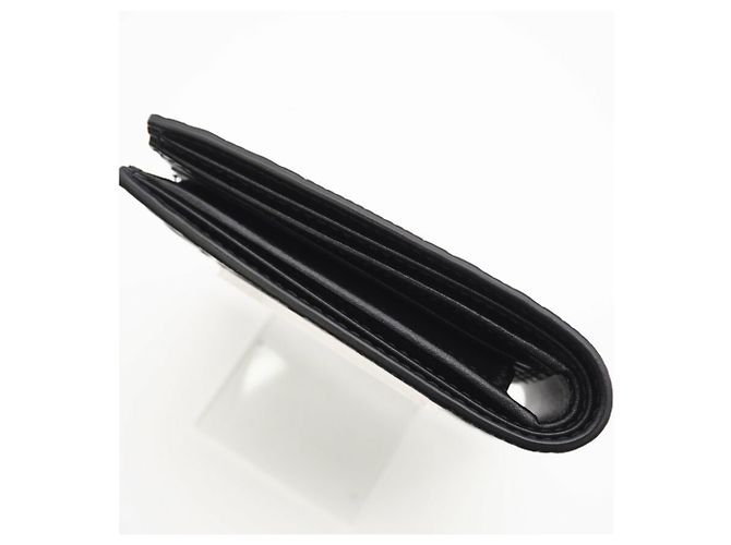 Gucci GG Embossed Leather Compact Wallet Black - view 7