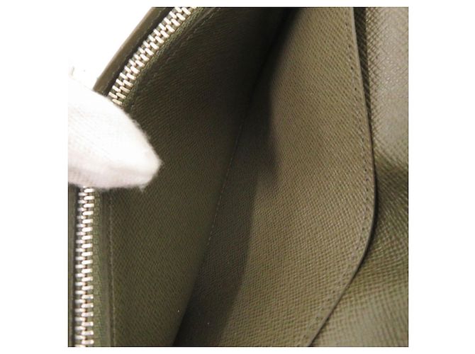 Portafoglio Lungo Brazza Taiga di Louis Vuitton Cachi - vista 7