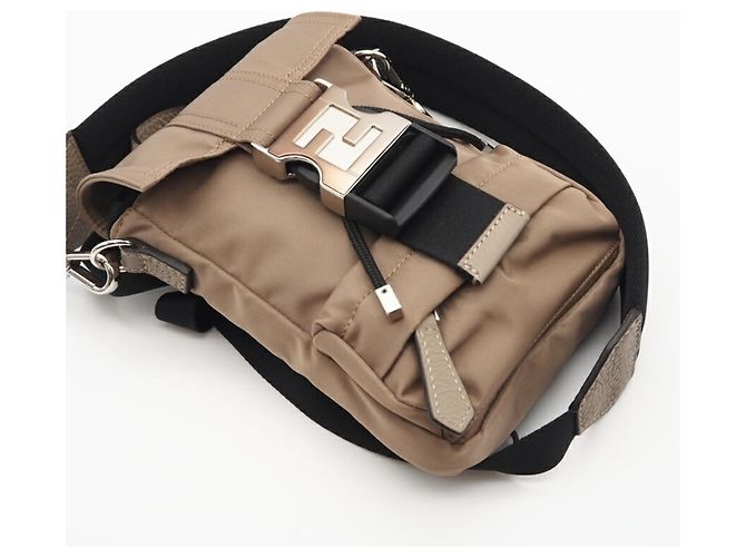 Borsa a Spalla in Nylon Fendi Zucca Fendines Beige - vista 3