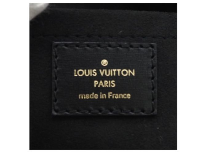 Borsa quadrata Taurillon Louis Vuitton M55334 Nero - vista 11