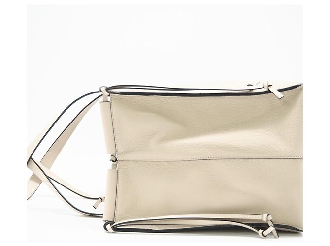 Loewe Medium Cushion Tote Bag aus beigem Leder - Ansicht 5