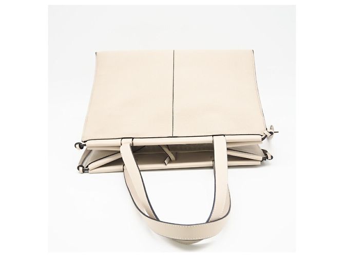 Loewe Medium Cushion Tote Bag aus beigem Leder - Ansicht 8