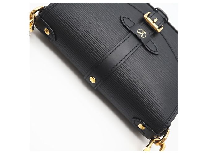 Borsa a Spalla Saumur BB Epi Louis Vuitton Nero - vista 9