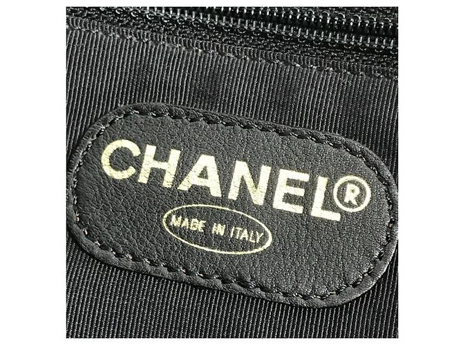 Borsa a tracolla in pelle nera Chanel Nero - vista 15