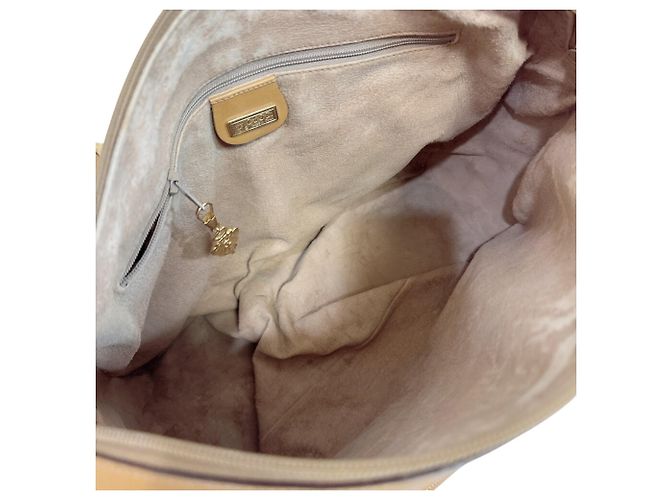 Gucci Micro GG Handtasche in Beige - Ansicht 9