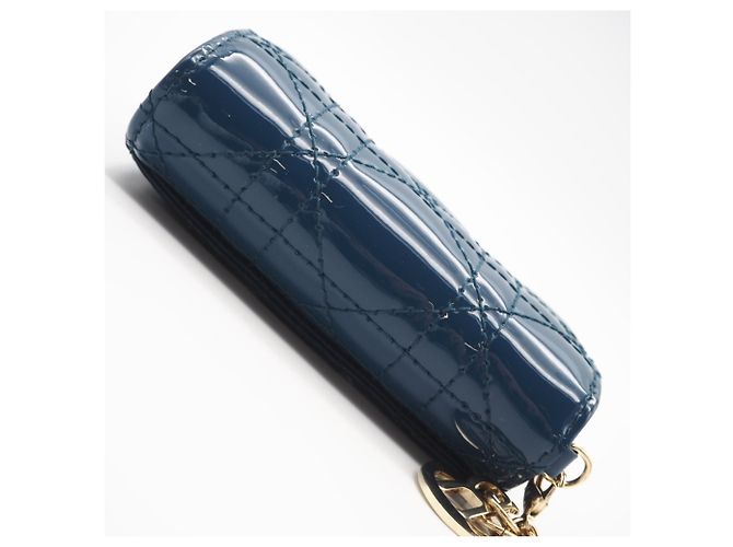 Christian Dior Lady Dior Tri-Fold Geldbörse aus blauer Lackleder - Ansicht 9