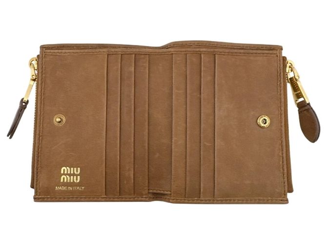 Cartera bifold marrón con logo en relieve Miu Miu Castaño - vista 8