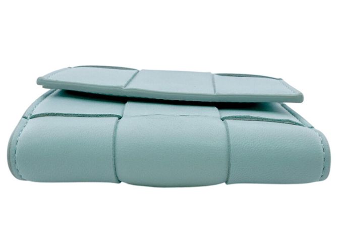 Billetera Compacta Cassette Bottega Veneta en Azul - vista 8
